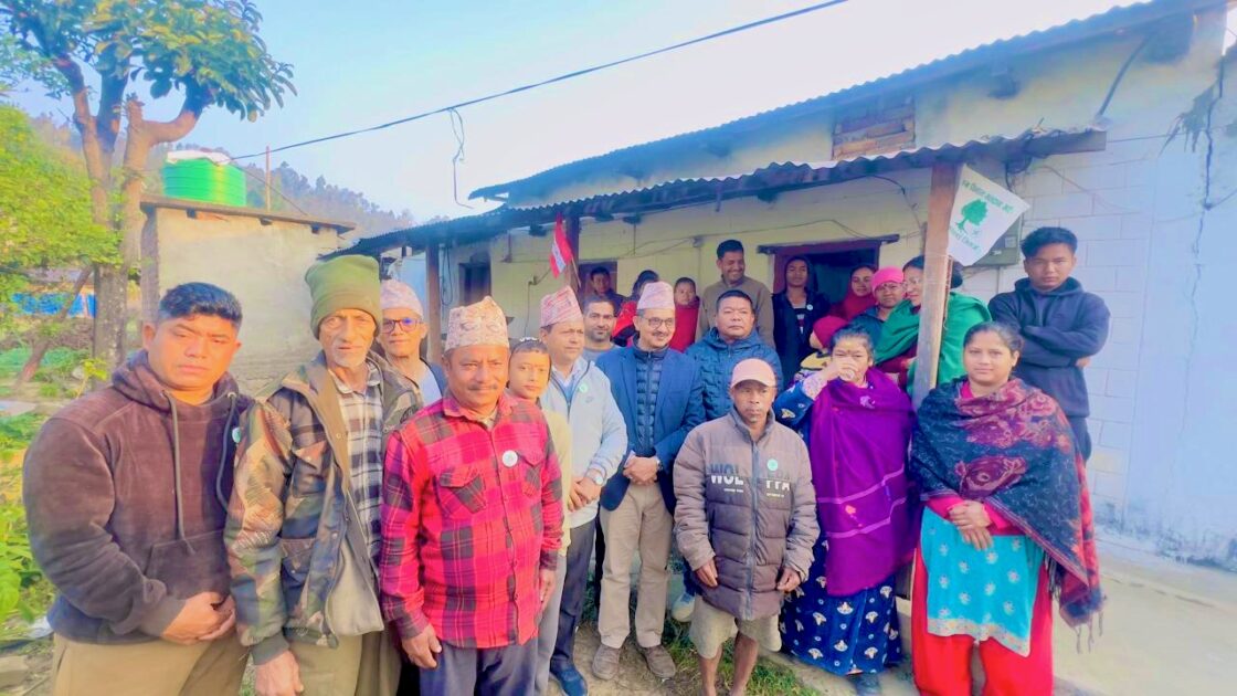 एमालेका ११० जना नेता कार्यकर्ता कांग्रेस  प्रवेश  