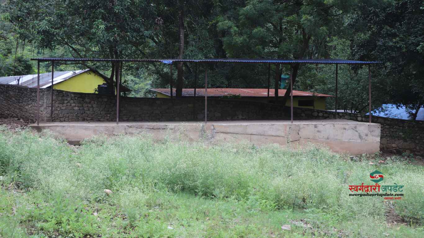 माण्डवीको हाट बजार टहरो प्रयोग विहीन  